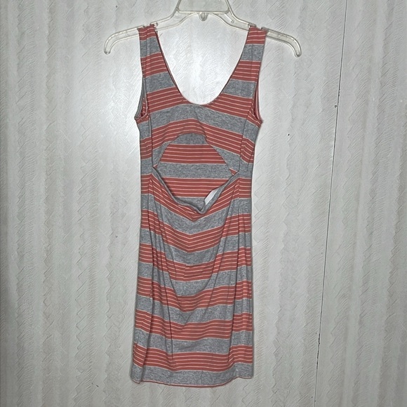 ❤️ DYNAMITE Striped Sleeveless Dress Size S - Picture 3 of 4
